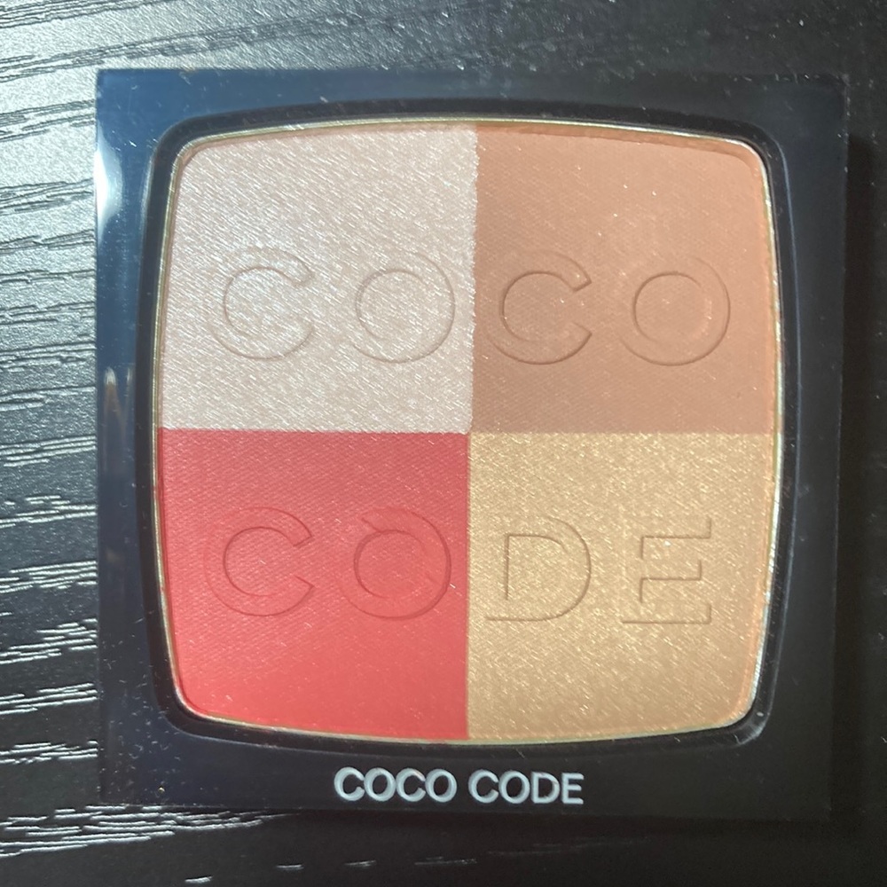CHANEL Coco Code Blush Harmony